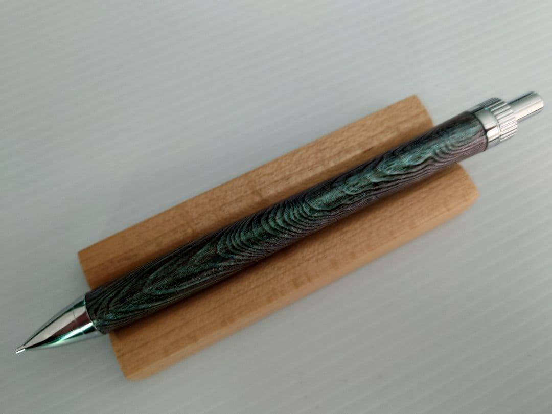 屋久杉 シャープペンシル 浮造り 新うるし 変わり漆 変わり杢 拭き漆