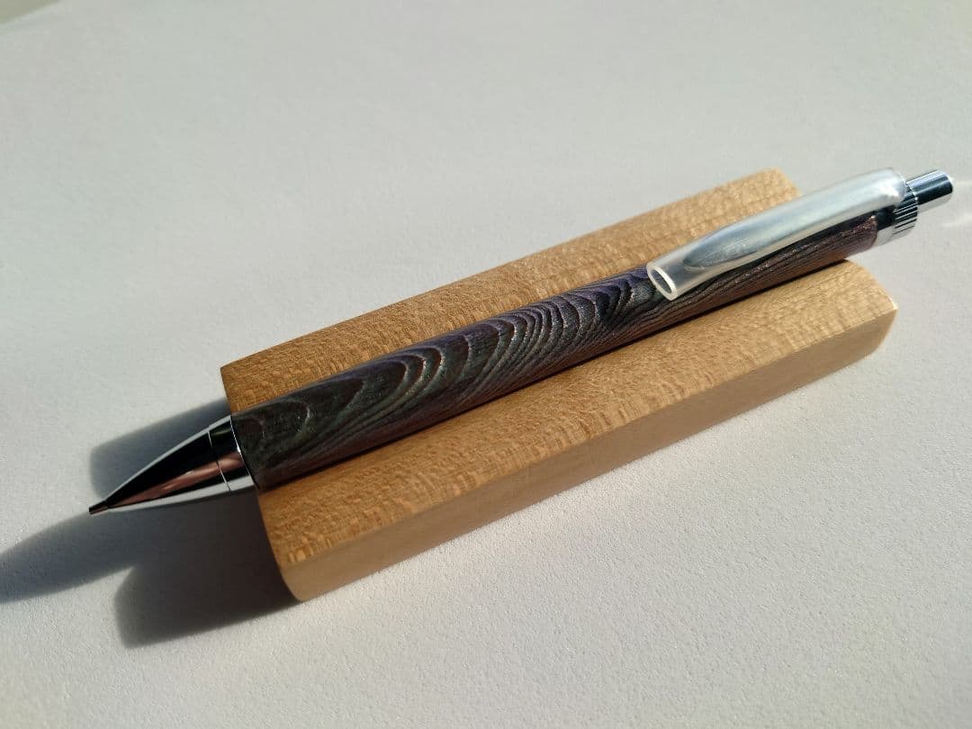 屋久杉 シャープペンシル 浮造り 新うるし 変わり漆 変わり杢 拭き漆