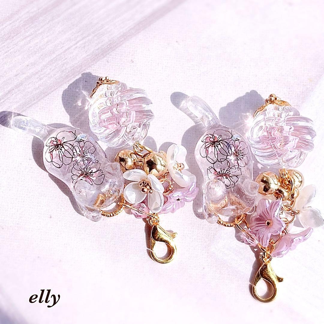 【mooncho様】1193.天然石　つまみ細工　桜　じゃれ猫　レジン