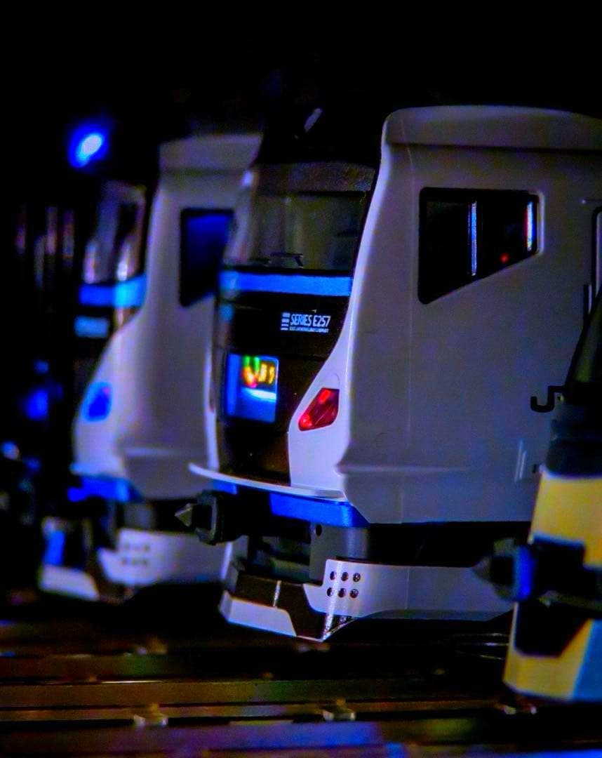 KATO E257系2000番台 特急「踊り子」9両セット【新品,未使用品】