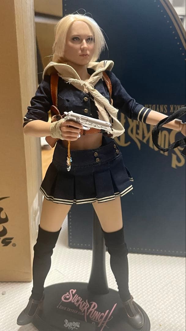 ホットトイズ　フィギュア　サッカーパンチ　Babydoll 12インチフィギュア