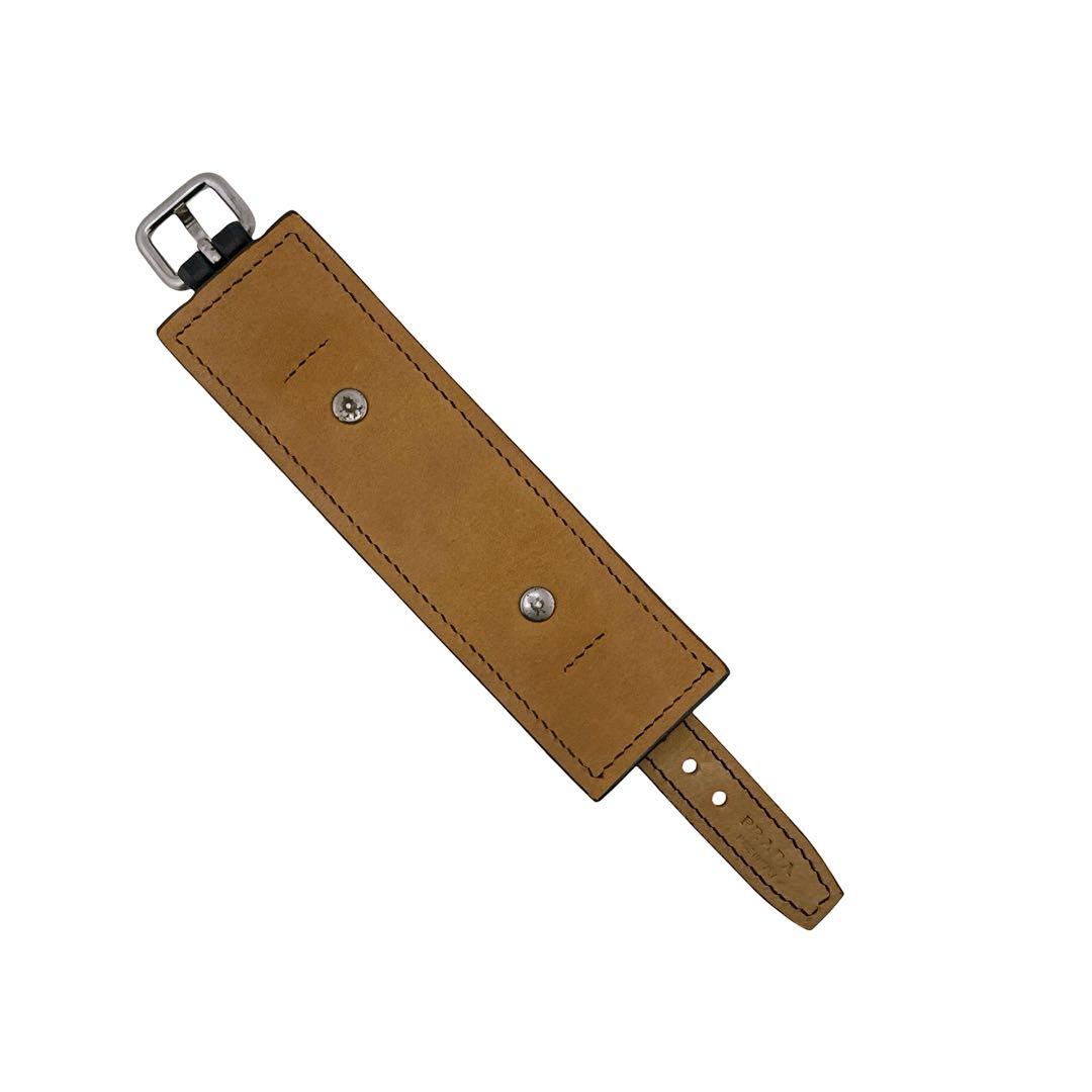 プラダ レザー 時計モチーフ ブレスレット バングル ブラック