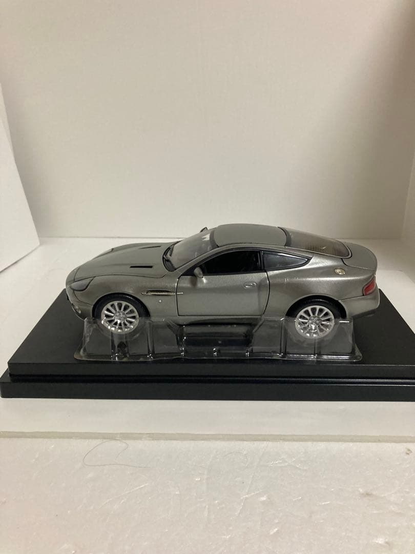 007 アストンマーチン(バンキッシュ)