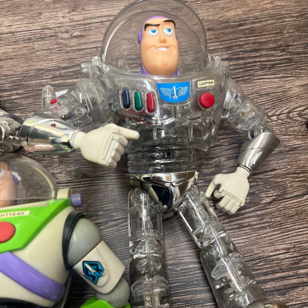 トーキングアクションフィギュア バズライトイヤー フィギュア