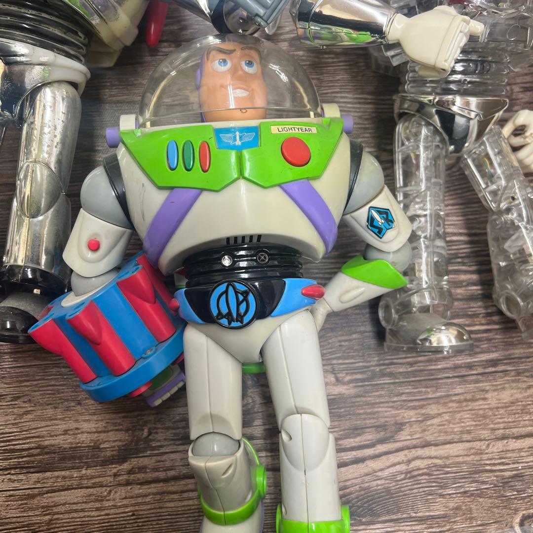 トーキングアクションフィギュア バズライトイヤー フィギュア
