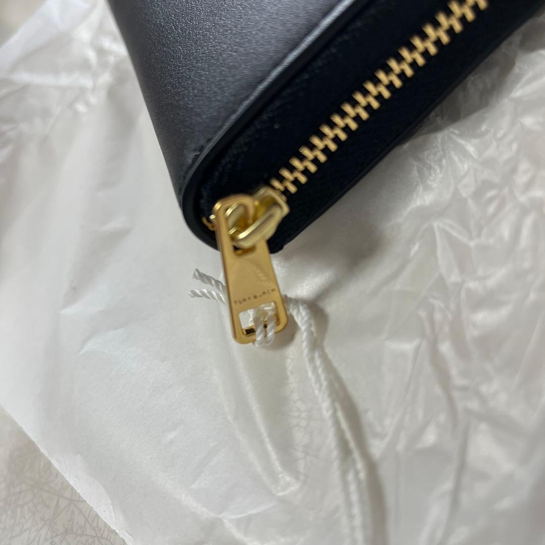 【トリーバーチ】TORY BURCH コンパクト　財布　ウォレット　ブラック