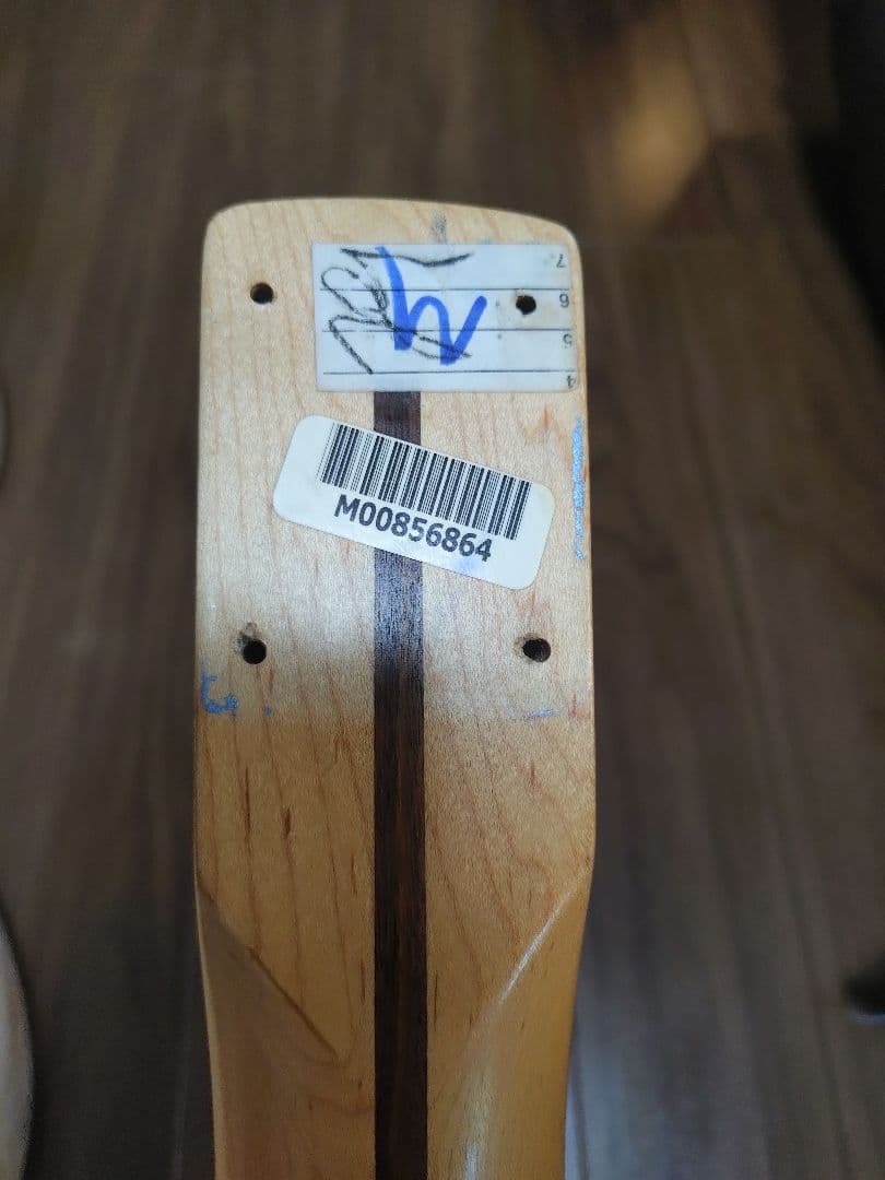 メ*ネ様 Fender Mexico Stratocaster 未組立 未塗装