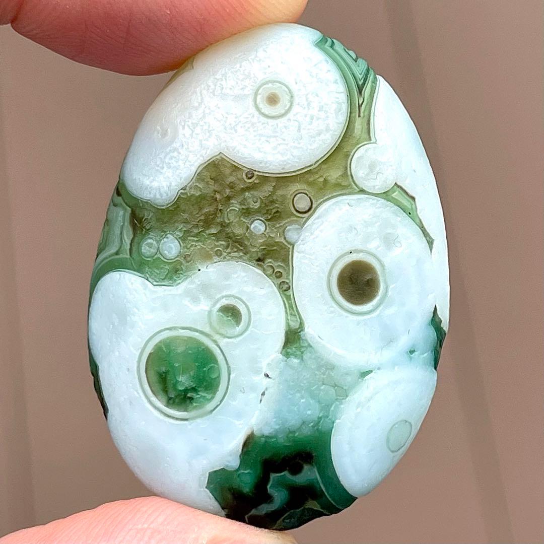 ゴビ瑪瑙 原石 S1024 ゴビアゲート アイリス 天眼 鉱物 天然石 16g