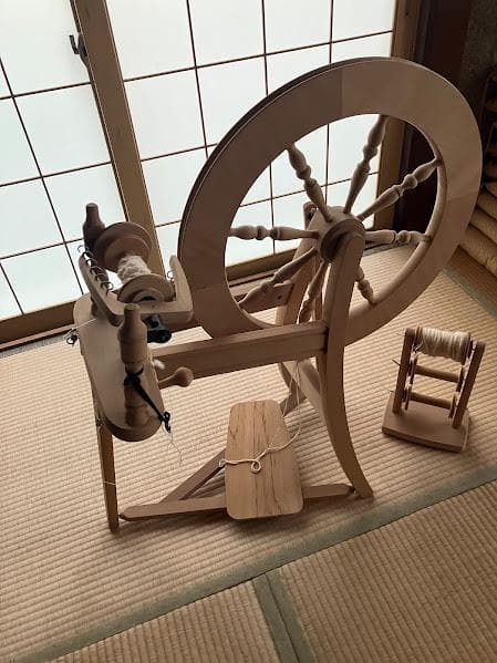アシュフォード　紡毛機　糸車　紡ぎ車　トラディショナル