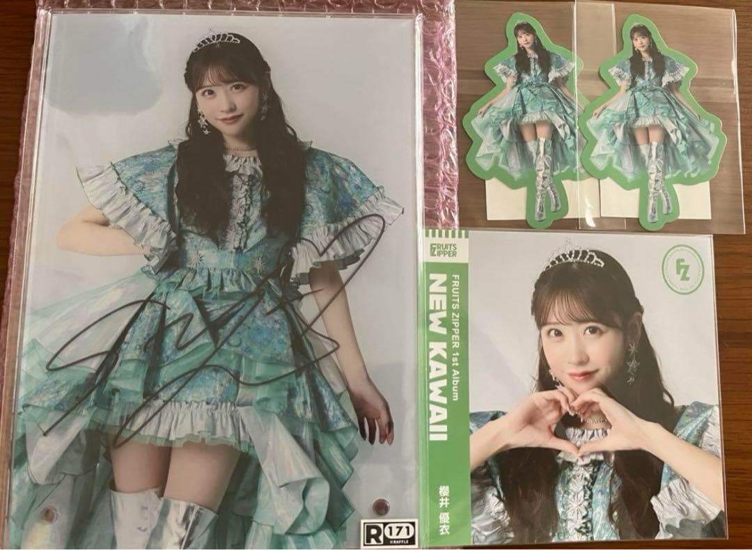 櫻井優衣（FRUITS ZIPPER） サイン入り写真パネル 櫻井優衣 直筆サイン