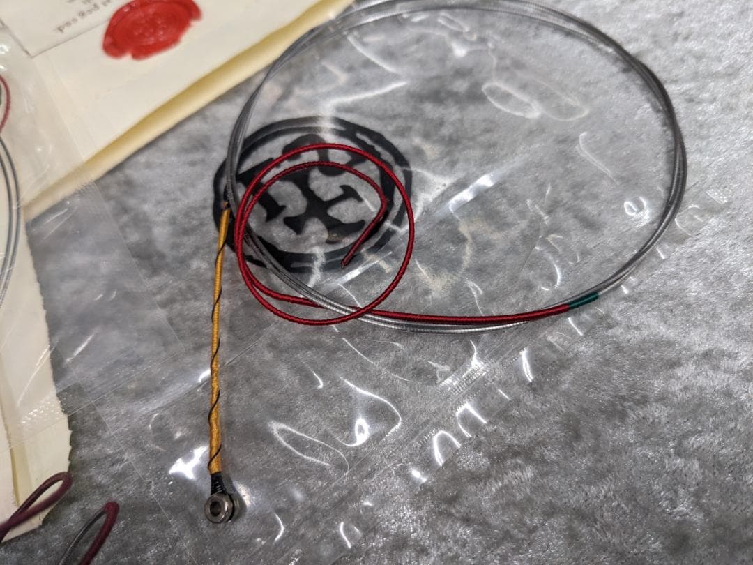 チェロ4/4弦　約１０本　ラーセンなど