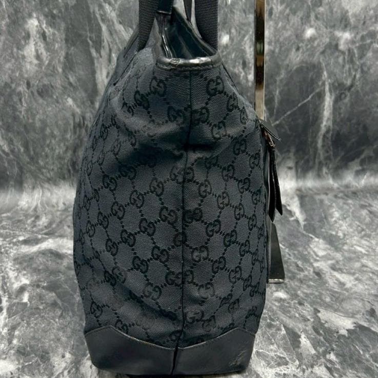 GUCCI ブラック トートバッグ