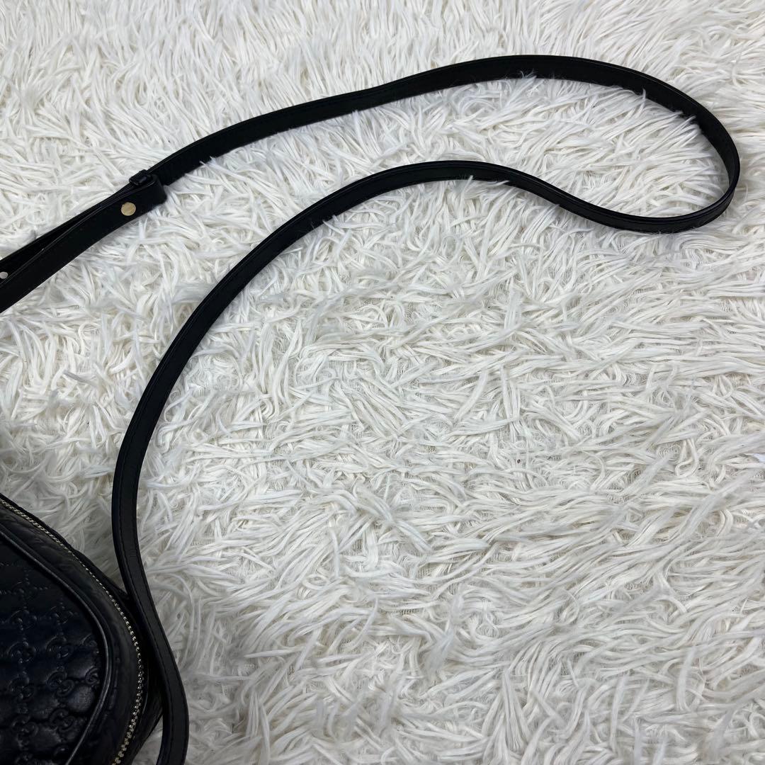 【美品】 GUCCI ショルダーバッグ GG柄 マイクロシマ レザー ブラック