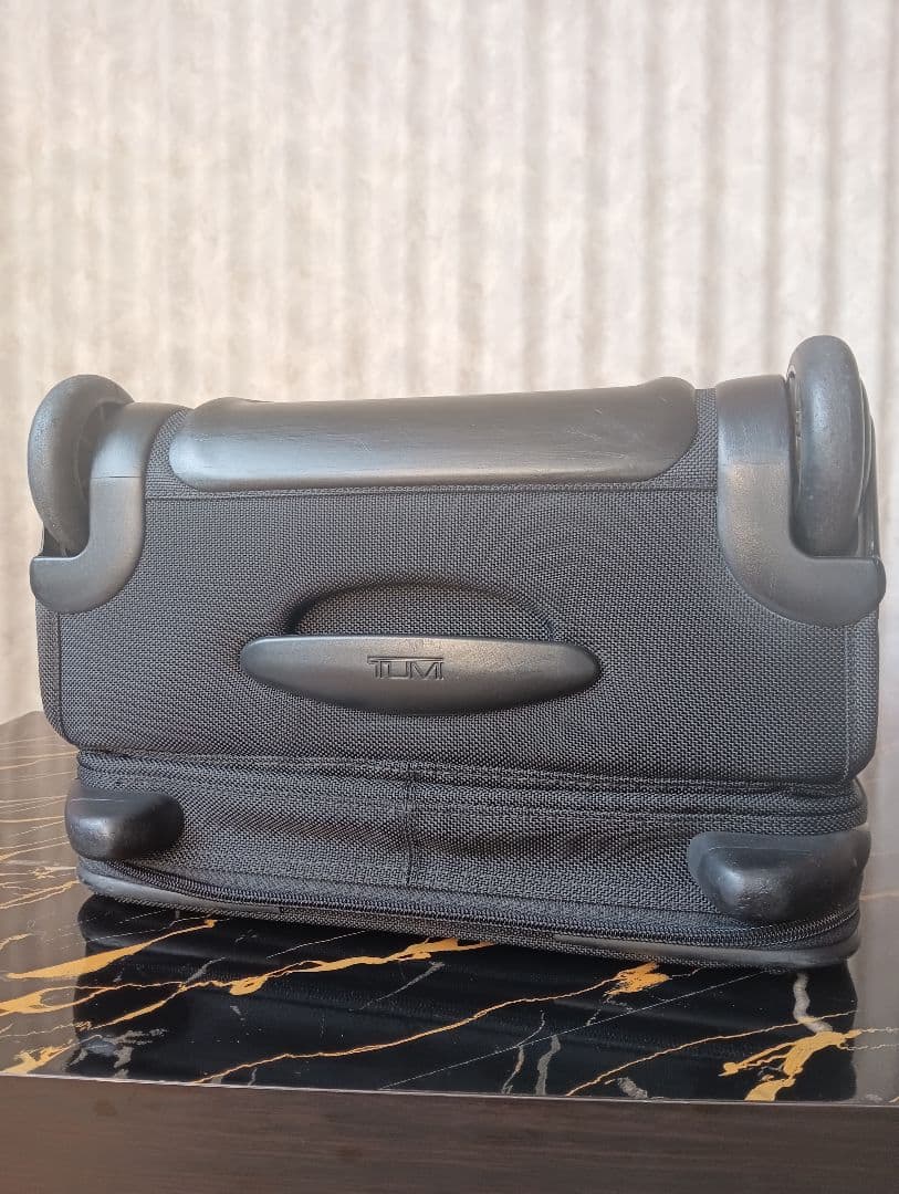 トゥミ TUMI アルファ キャリーケース 2輪 22020D4 美品 トゥミ TUMI