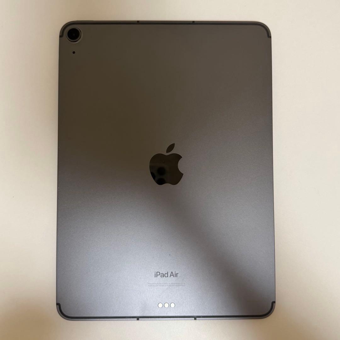 iPad Air 第5世代 256GB セルラー M1 スペースグレイ iPad Air Wi-Fi