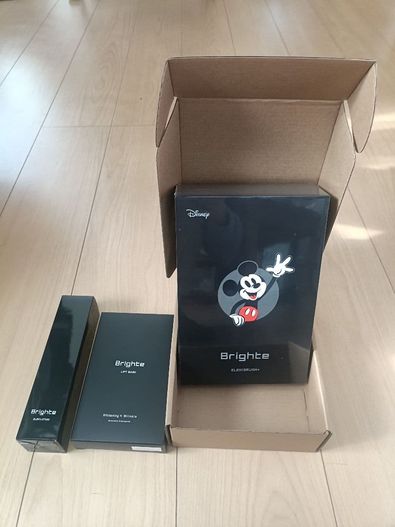 【新品未開封】Brighte エレキブラシ+　ミッキー限定　マスク+ローション付 最新モデル】ミッキー ブライト エレキブラシ プラス & マスクセット
