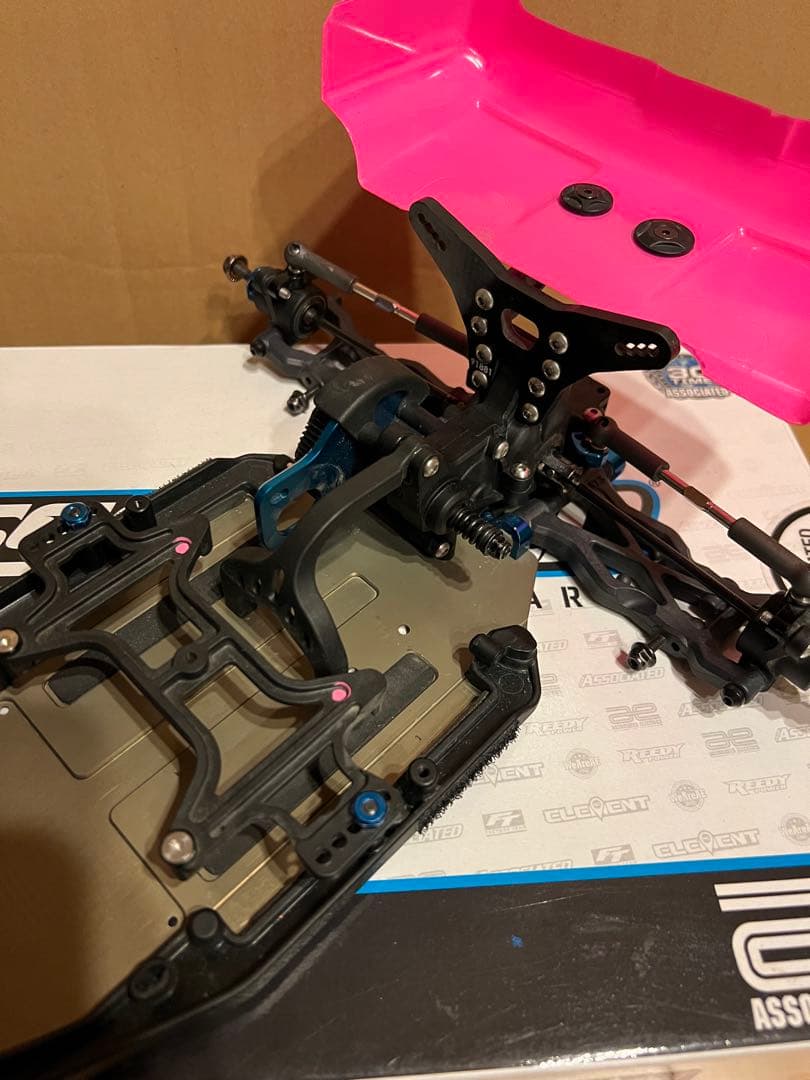 Associated RC10 B6.3D アソシエイテッド