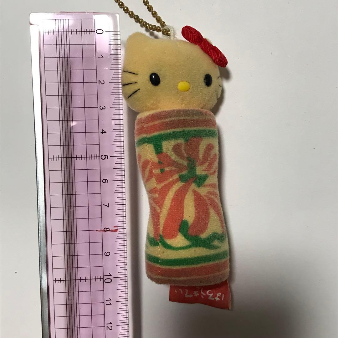サンリオ　ご当地限定　ハローキティ　こけし　マスコットキーホルダー