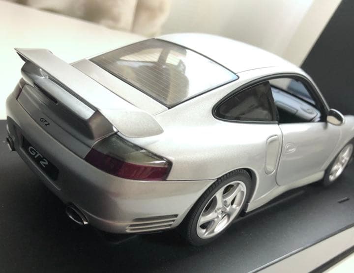 AUTO art オートアート ポルシェ911 GT2 1/18 ミニカー