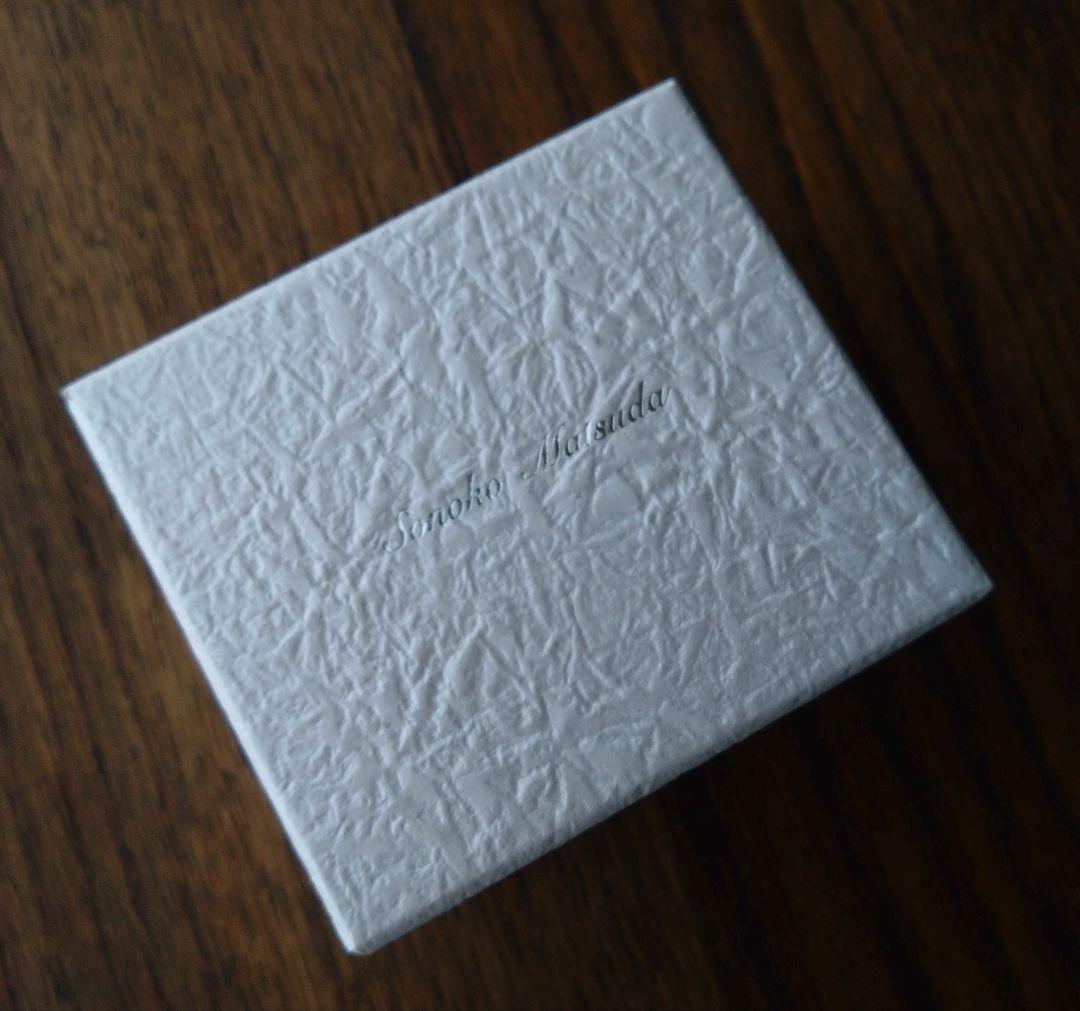 入手困難　松田苑子「ときの箱」乳白色