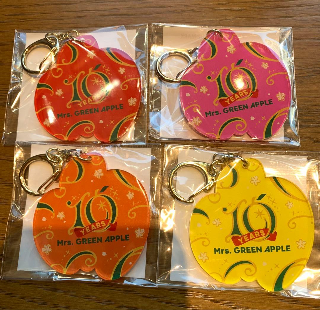 Mrs. GREEN APPLE 会場別 アクリルキーホルダー 4点セット - メルカリ