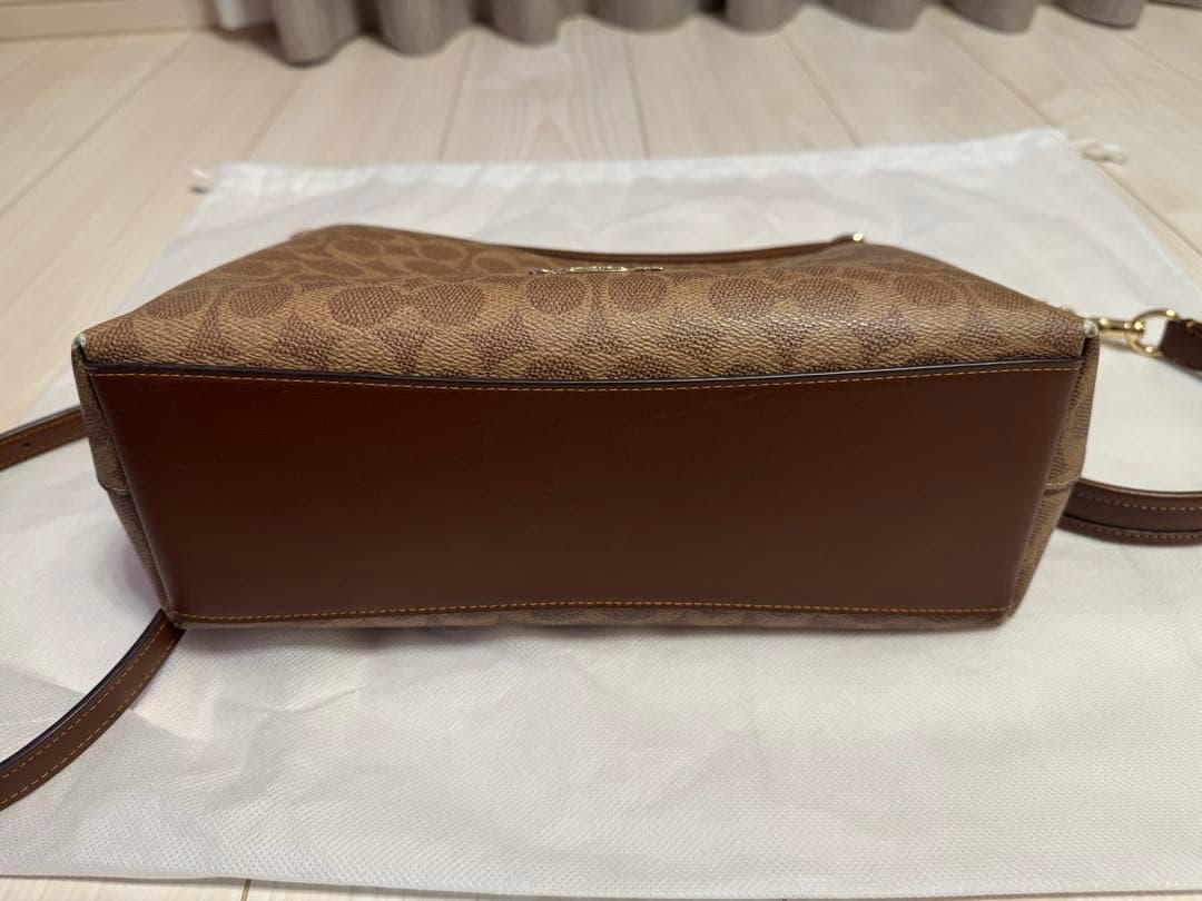 COACH コーチ、ロゴプリント ショルダーバッグ、ハンドバッグ