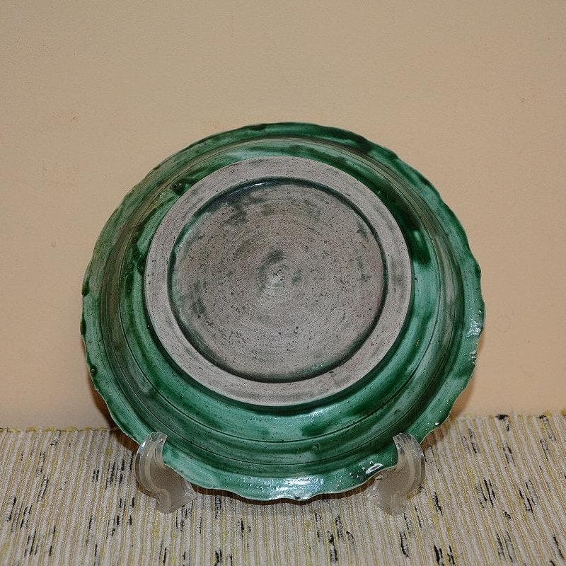 魚の浮彫り緑色陶器皿