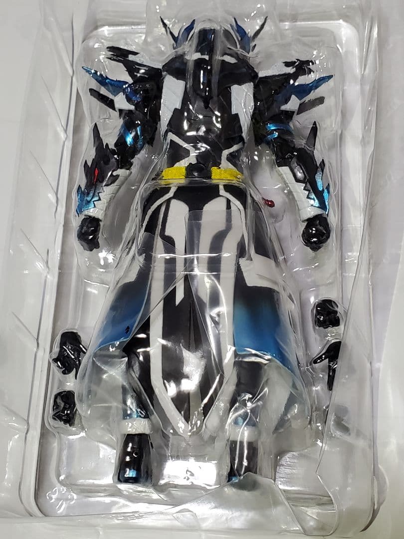 【美品】S.H.Figuarts 仮面ライダー クローズエボル フィギュアーツ