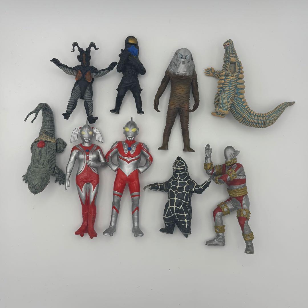 ジャンク ウルトラマン 怪獣 ミニフィギュア 9体まとめ売り - メルカリ