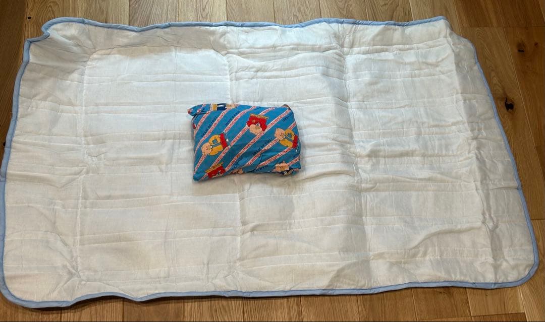 【ほぼ未使用】　CITY BOYS 肌がけ枕セット×2クッション×1