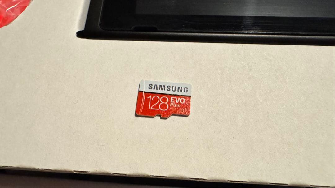 Nintendo Switch 本体（純正プロコン・ポーチ付き）