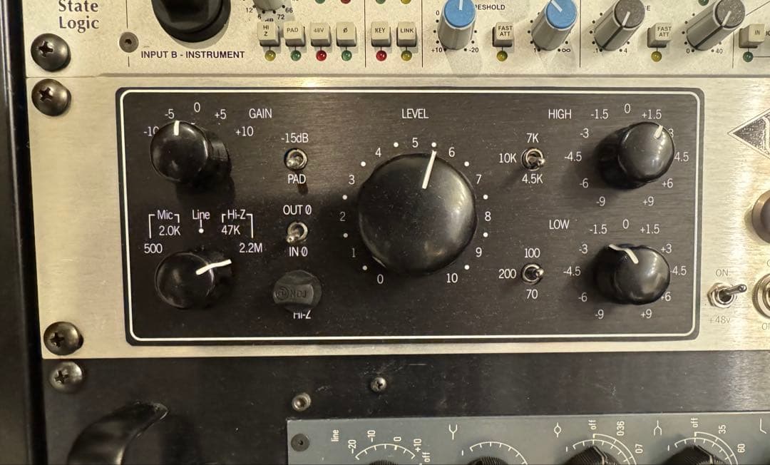 Universal Audio 6176 チャンネルストリップ