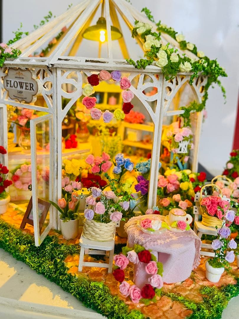 ミニチュア ドールハウス ローズガーデンのかわいいお花屋さん