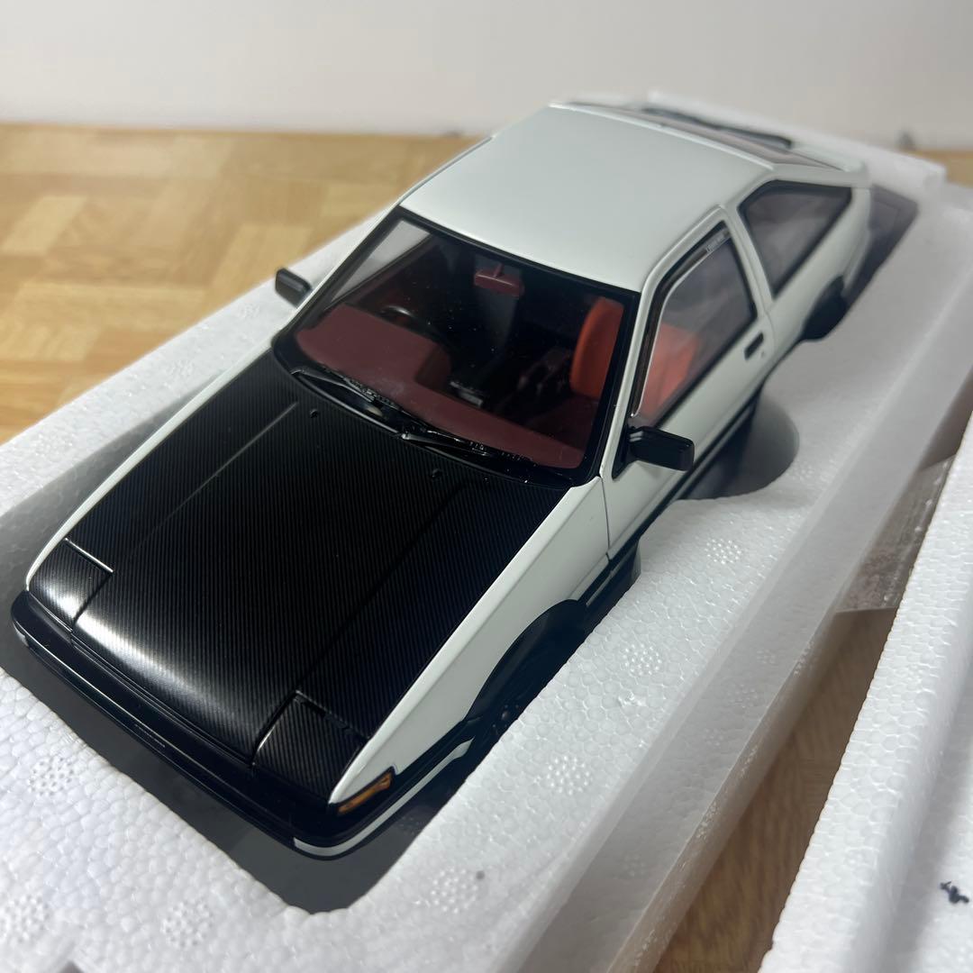【開封美品】1/18 スプリンタートレノ AE86 頭文字D【オートアート】