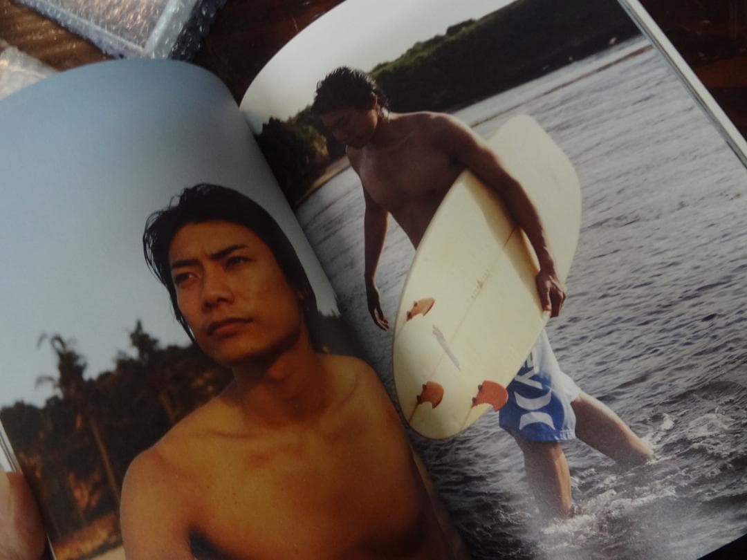 兼崎健太郎　写真集●直筆サイン入り写真集含む・グッズ・DVDセット