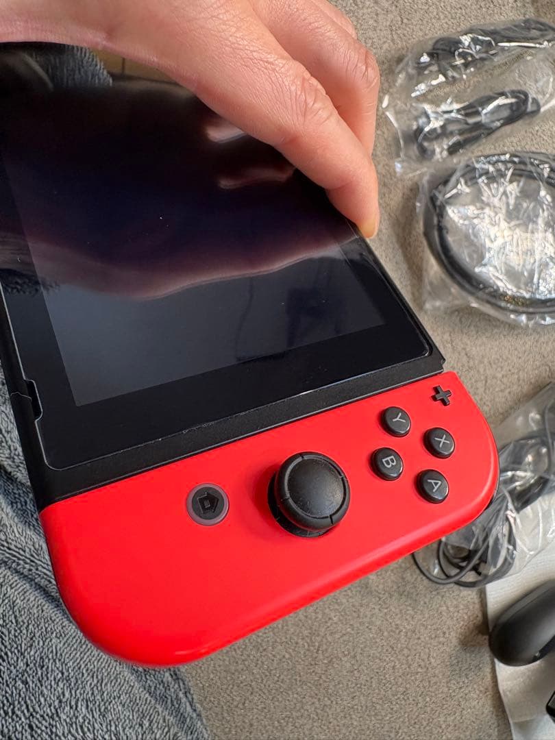 Nintendo Switch 赤のJoy-Conが外れやすい為ジャンク