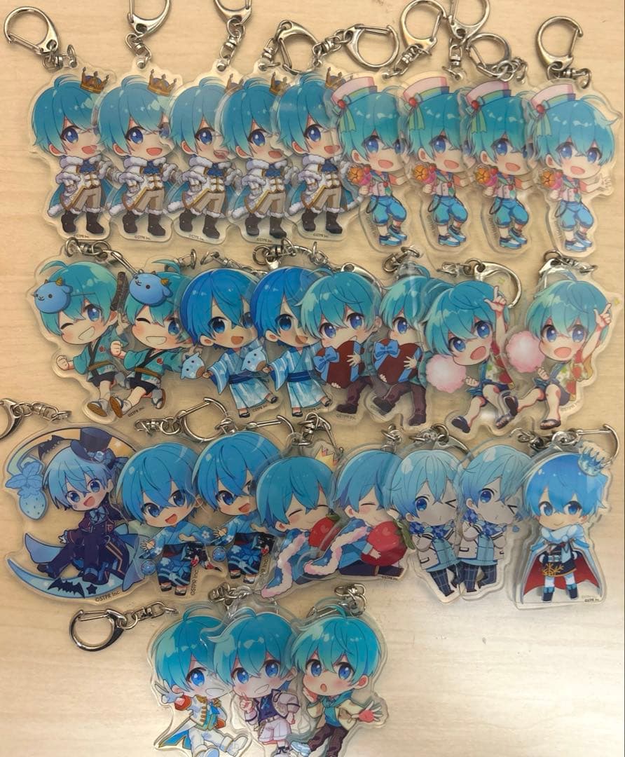 ころんくん アクキーまとめ売りすとぷりのころんくんのアクキー50個！ばら