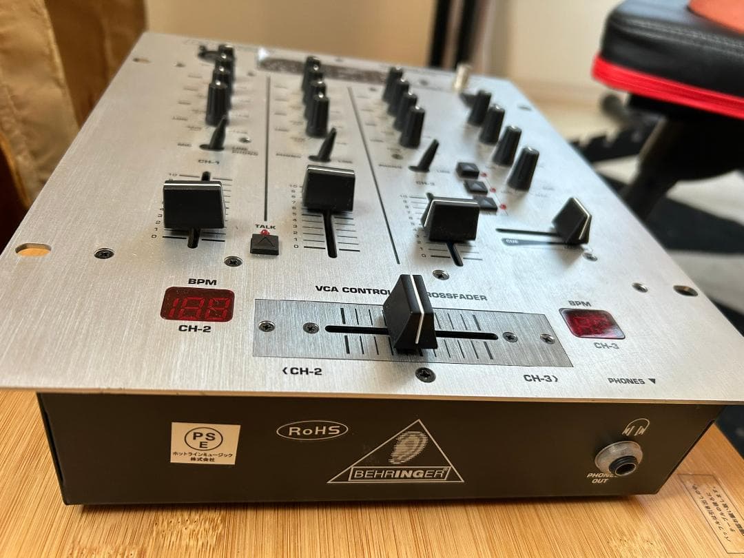 Behringer DX626 DJミキサー Behringer DX626 Pro DJ Mixer | Guitar Center