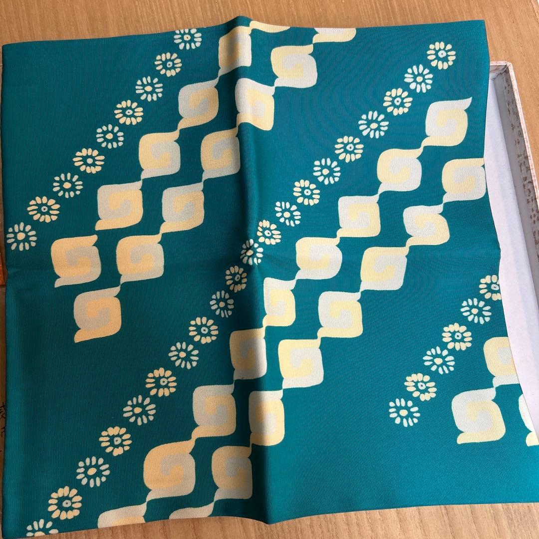 土田友湖作 巳ツナギ帛紗