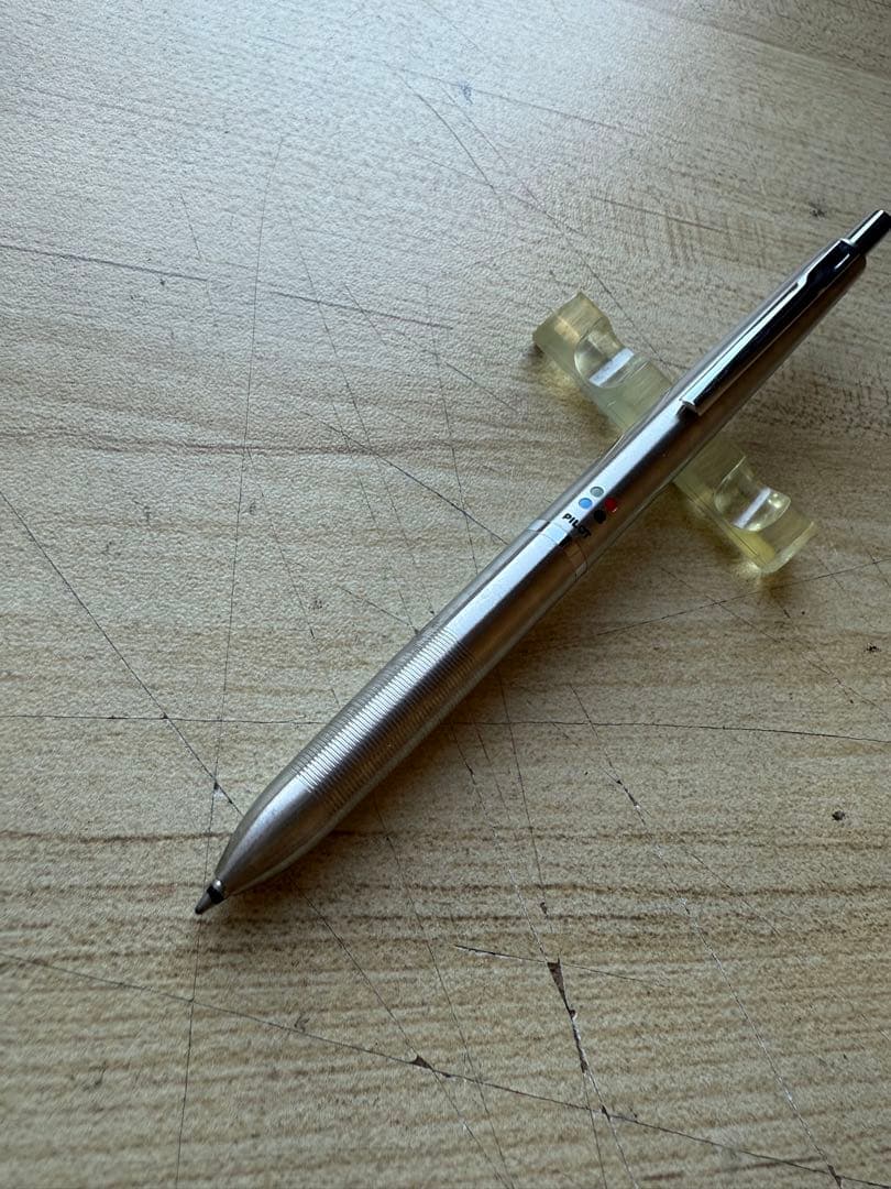 PILOT 多色ボールペン シルバー　廃盤　昭和レトロ　パイロット４色　激レア！