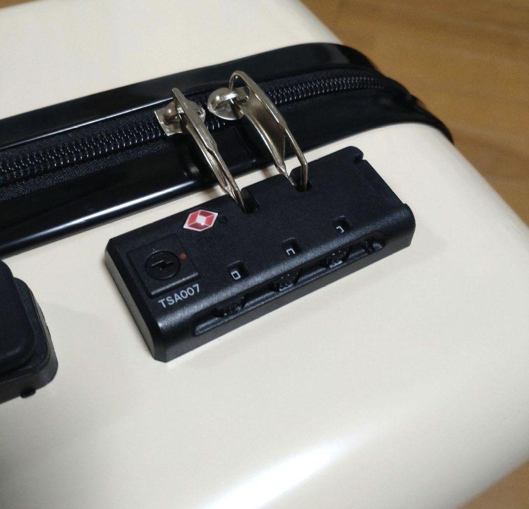 WHITE JAM グッズ キャリーケース 即購入○