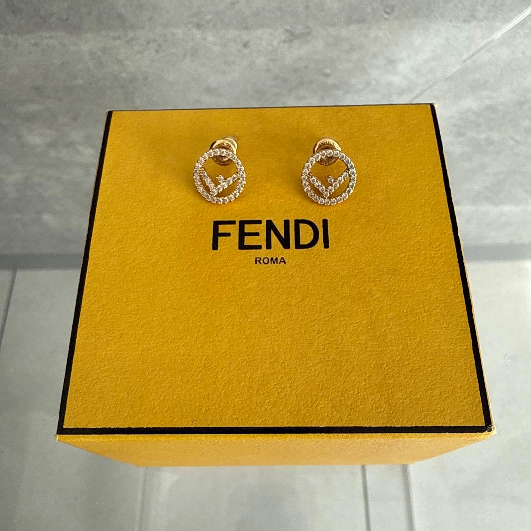 FENDI ロゴ入りピアス イエロー ゴールド フェンディ FENDI FENDI