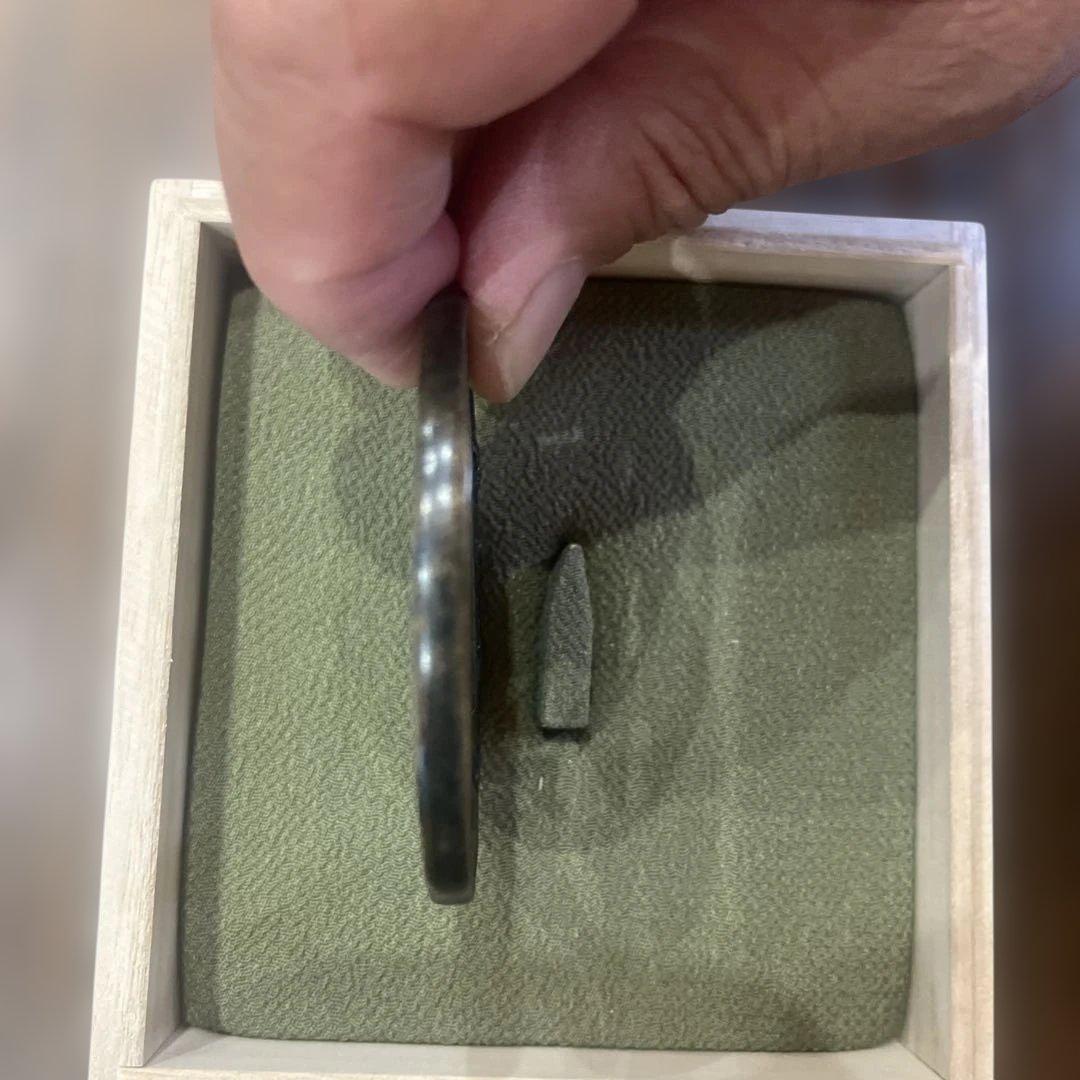 武士彫刻 鉄製刀の鍔2点