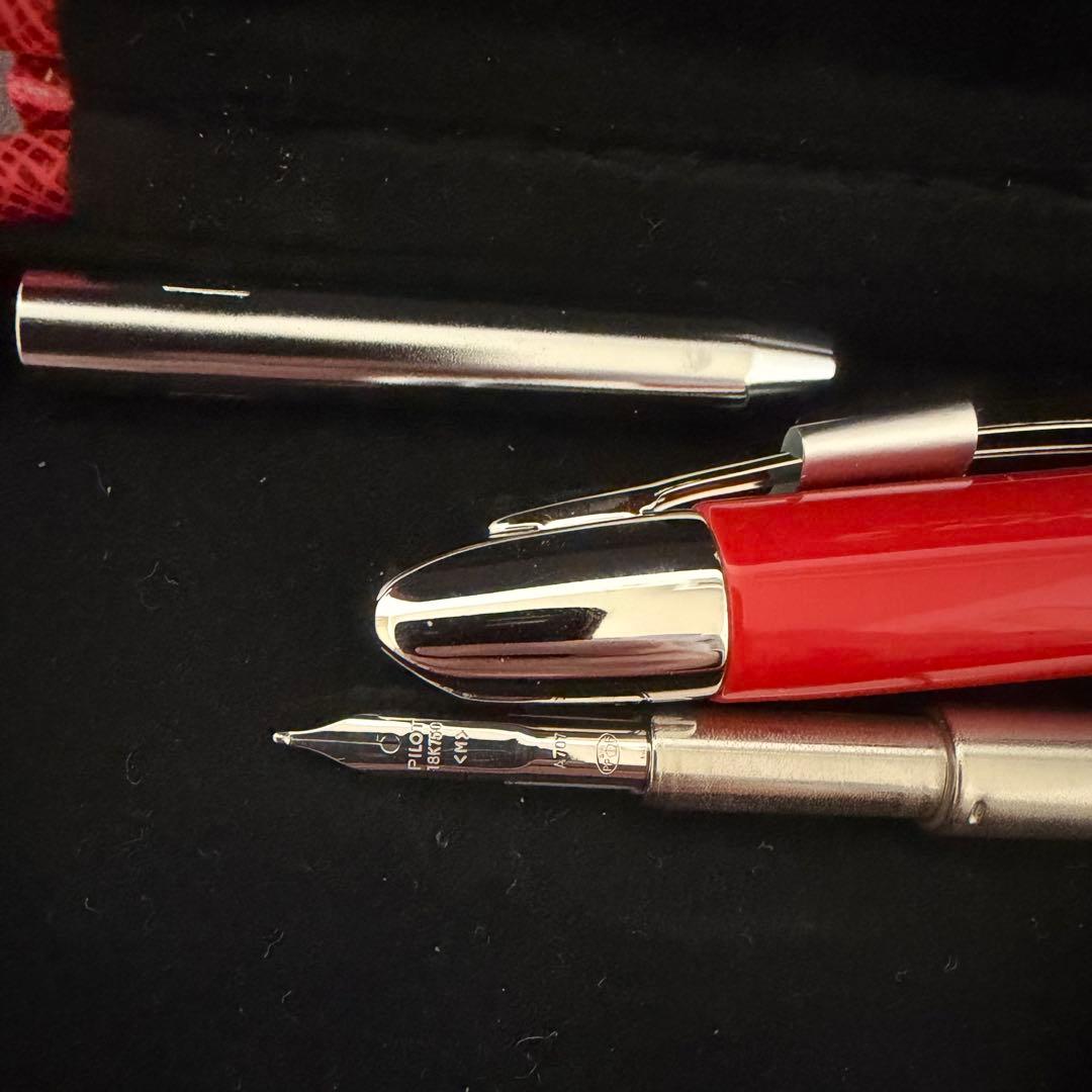 パイロット キャップレス 2009限定 レッド 万年筆 - メルカリ