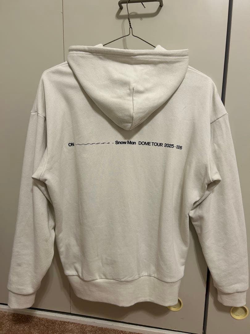 Snow Man ON 2025-2026パーカー、いつものサイズ(L)の通販はau PAY