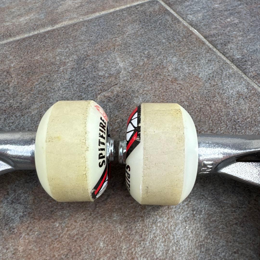 美品 INDEPENDENTトラック 139 MID スピットファイヤ ウィール