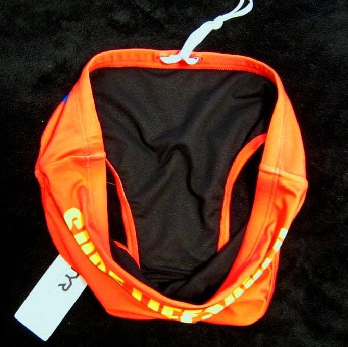 新品/レア】ライフセービングユニフォーム水着 ファッション 入手困難