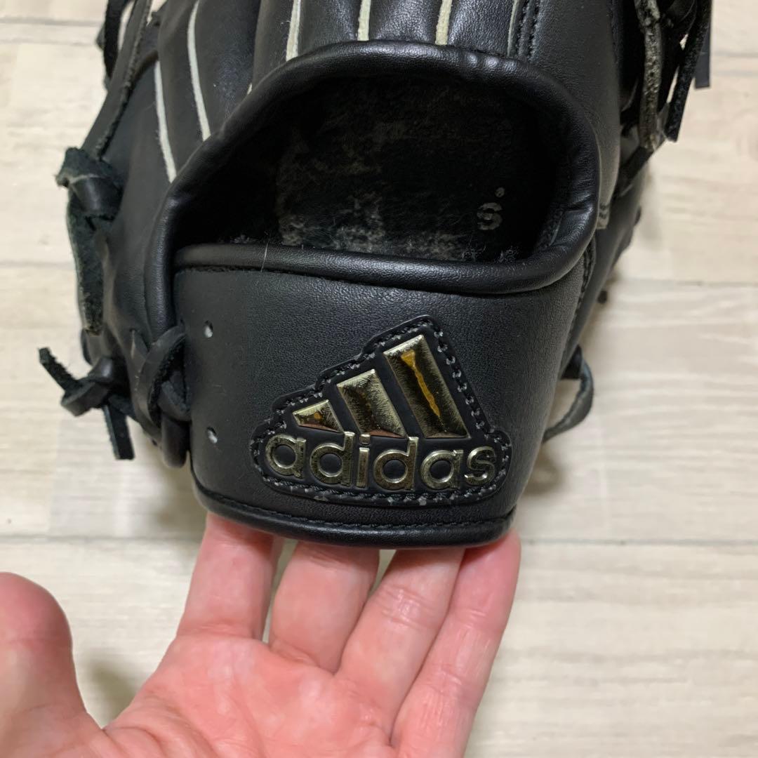 アディダス一般軟式西岡剛モデル