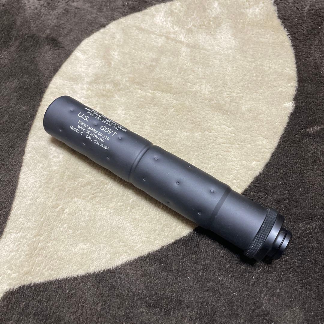 エアガン 東京マルイP90 予備マガジンとバッテリー付き - メルカリ