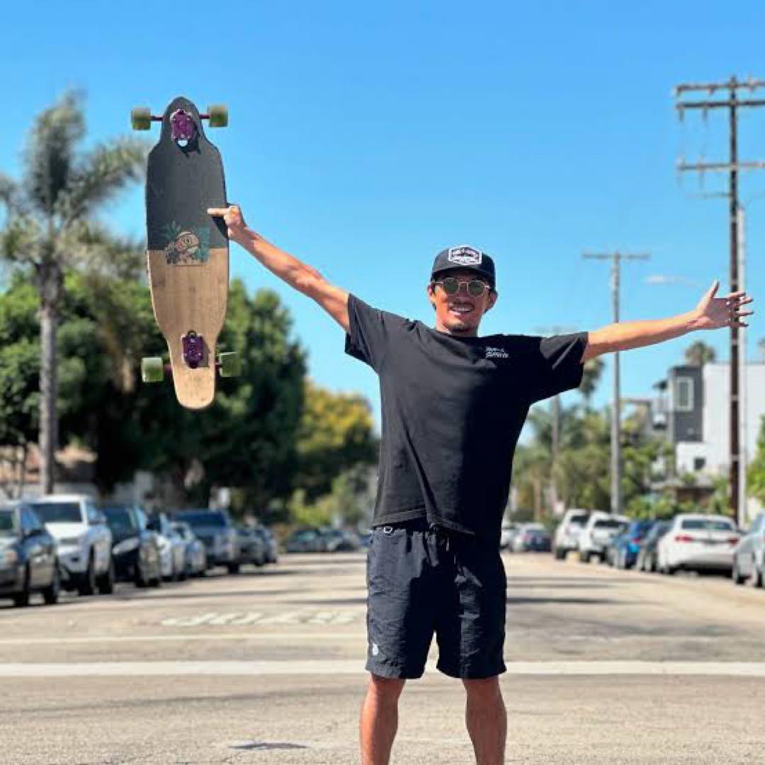 スケートボード Sector9 CARVING RIDING STYLE AINA STRIK